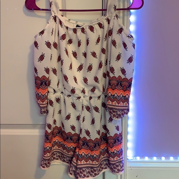 Romper - Picture 2 of 3